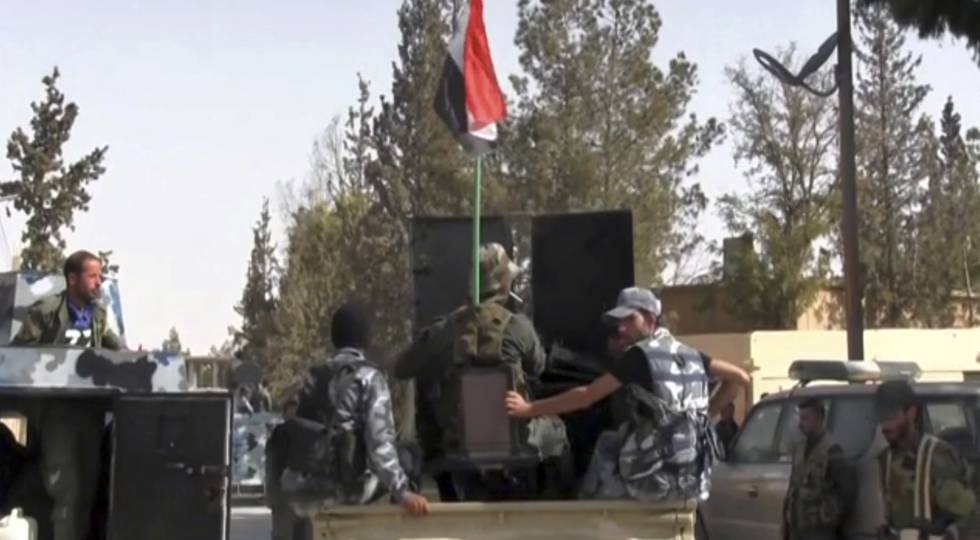 The ISIS murders more than a hundred civilians before leaving a city in Syria