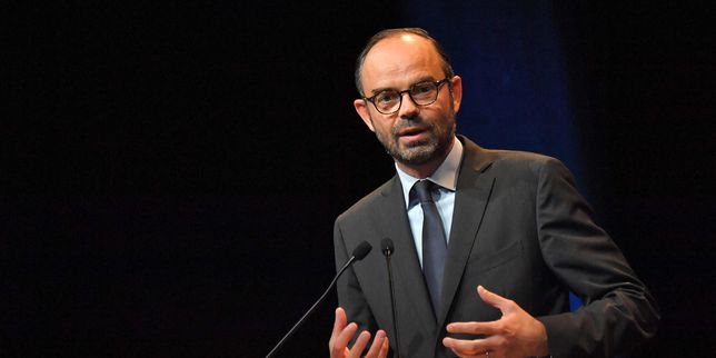 Edouard Philippe brings the government to Matignon