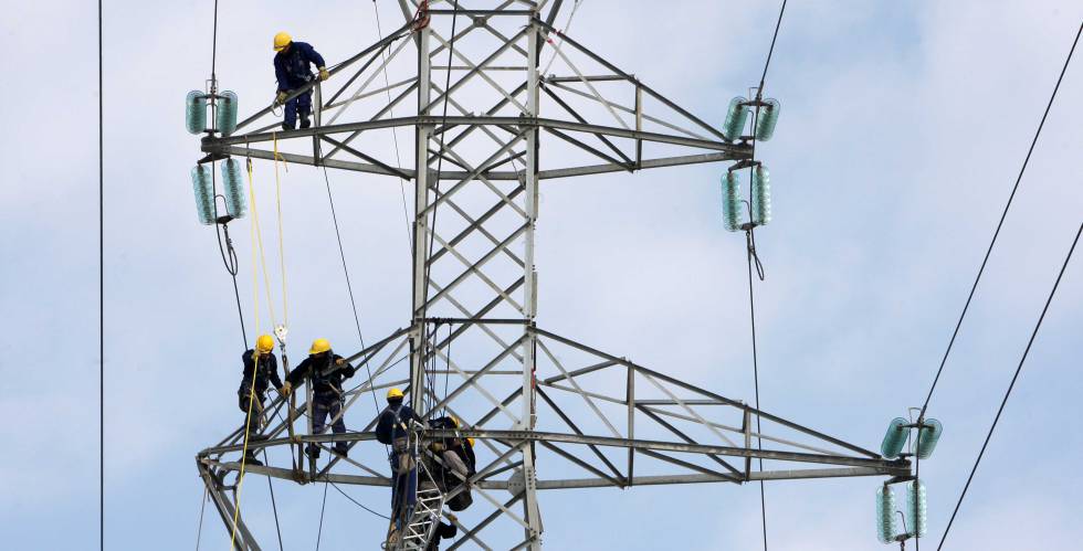 The price of electricity reaches this afternoon the maximum in what goes from year